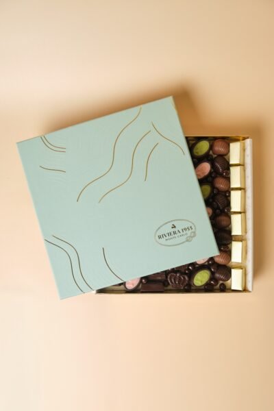 Le Grand Classique chocolate box, Medium